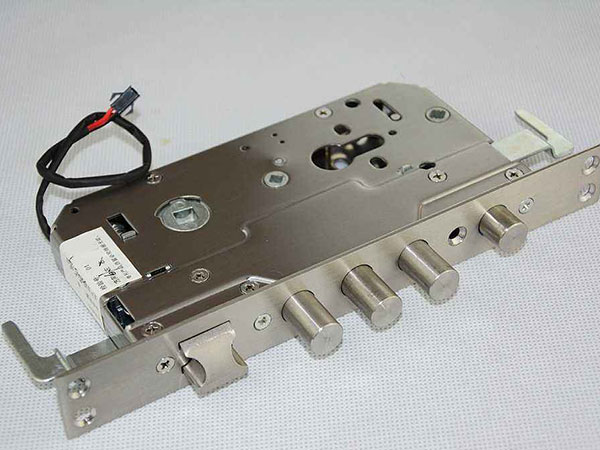 坡头24小时上门开锁公司