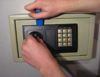 坡头24小时上门开锁公司